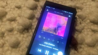 the screen on the astell & kern sp2000t portable music player