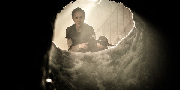 Annihilation Natalie Portman looking down a mysterious hole