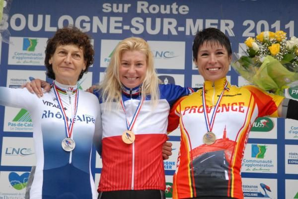 The 2011 women's French road race championship podium
