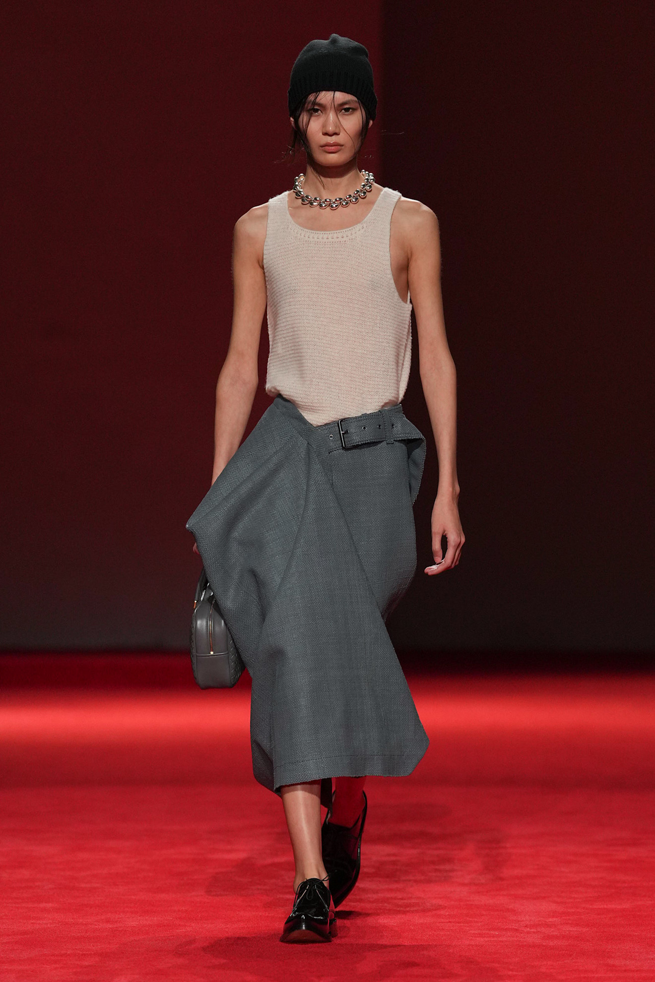 models on the Bottega Veneta Fall 2026 fashion show runway