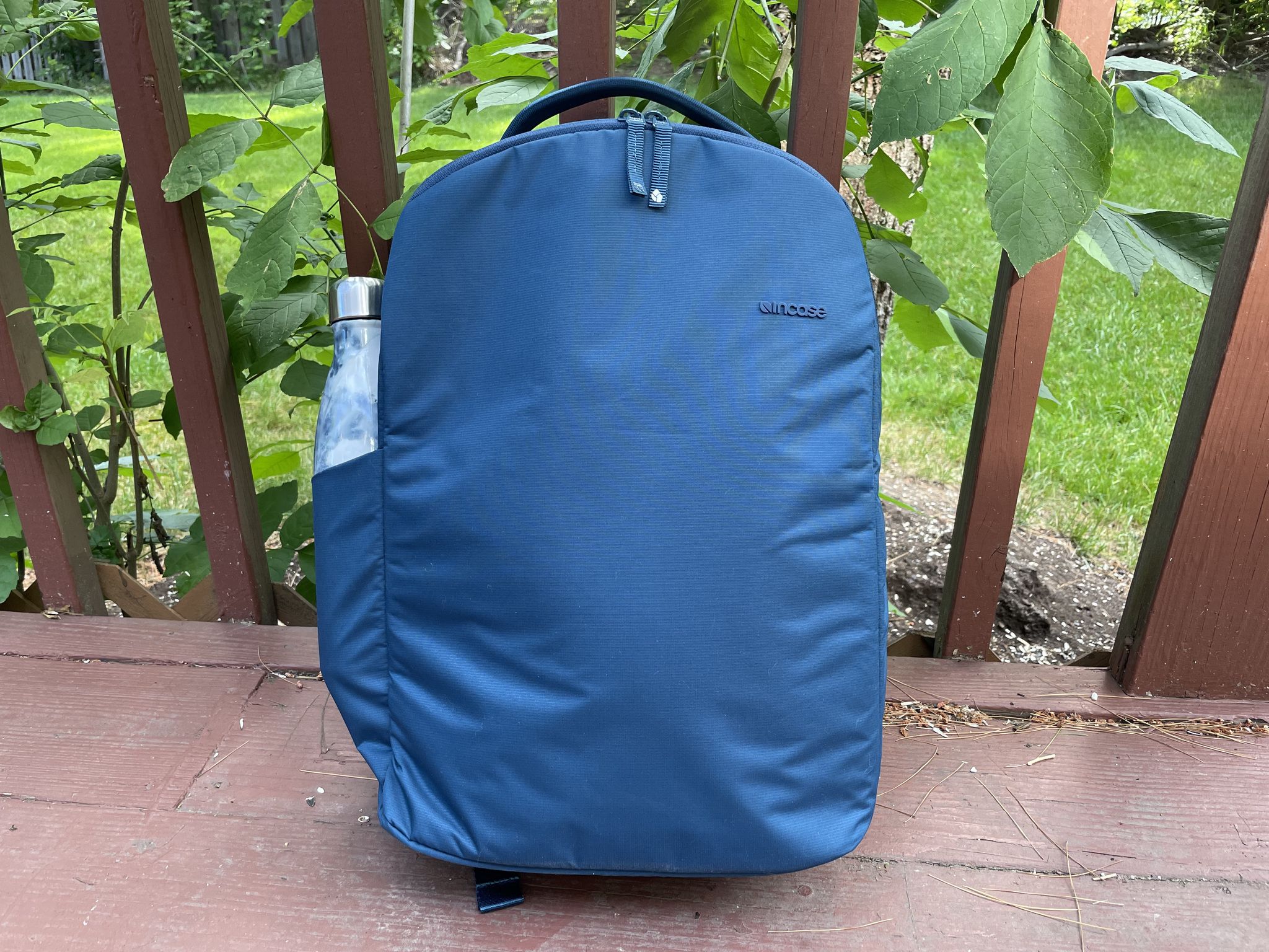 patagonia 30l black hole marigold Mini MLC Hydration and cinch packs with shoulder straps and Henri bendel mini jetsetter Color:Mid Grey Dark Heather