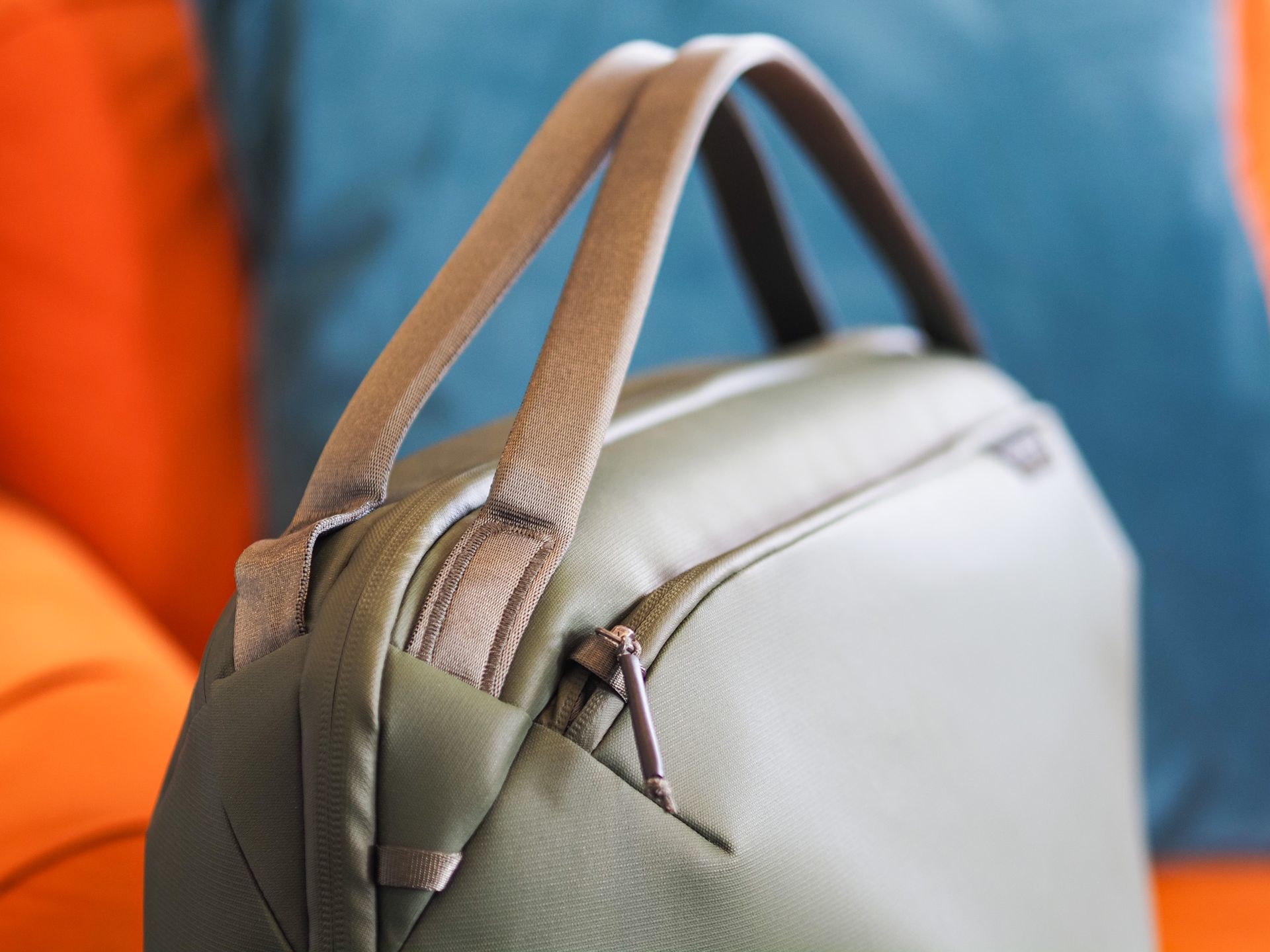 Closeup of the Peak Design Travel Weekender 25L's straps