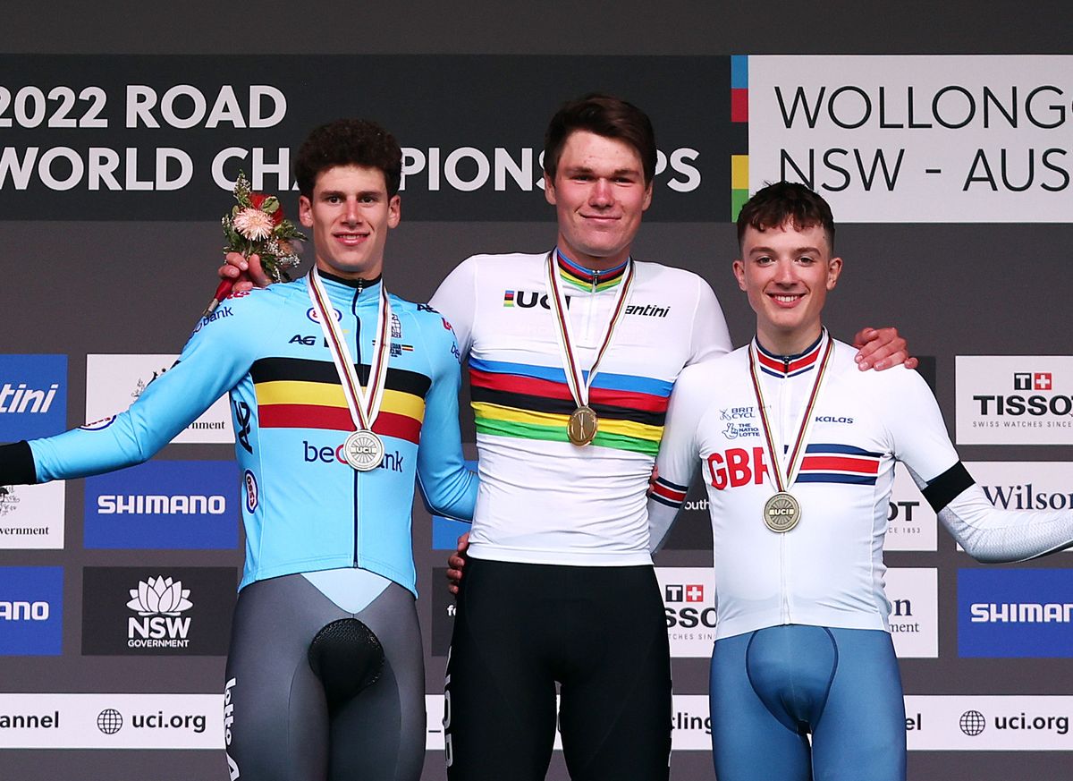 The Under 23 men's time trial podium (l-r): Alec Segaert (Belgium), S&oslash;ren W&aelig;renskjold (Norway), Leo Hayter (Great Britain)