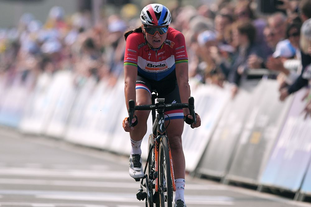 Chantal Blaak (Boels Dolmans) finishes in the chase group at Tour of Flanders