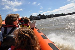 boating in thames river