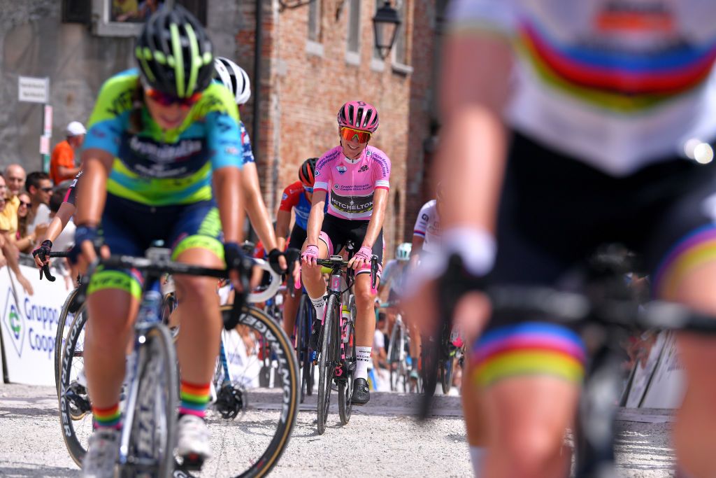 Annemiek van Vleuten cruises in for the overall win