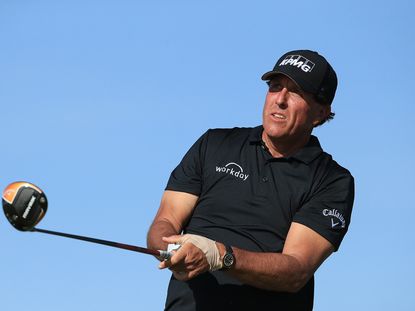 Mickelson Plays With Premier Golf League Representatives