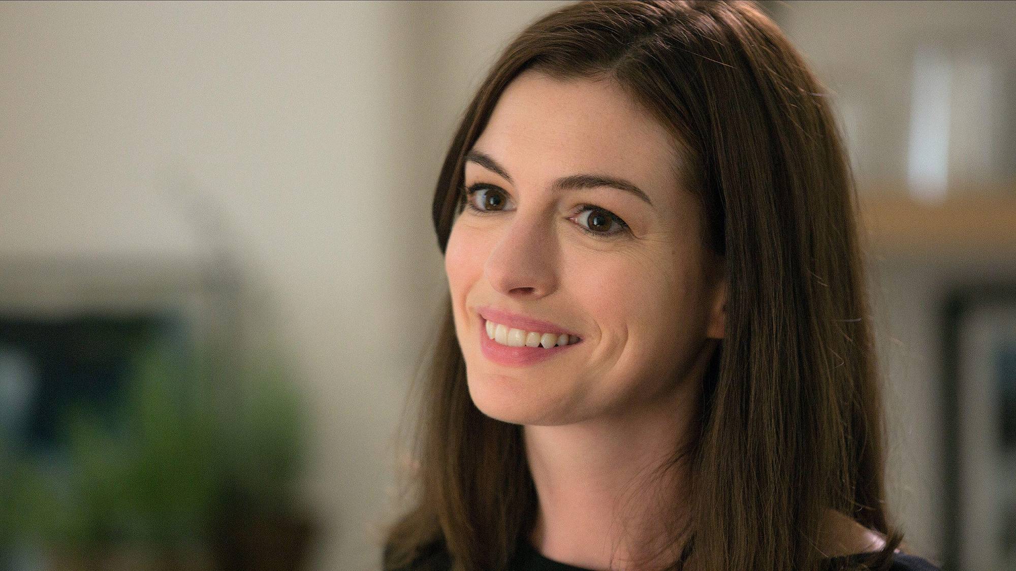 Anne Hathaway in "The Intern" (2015)