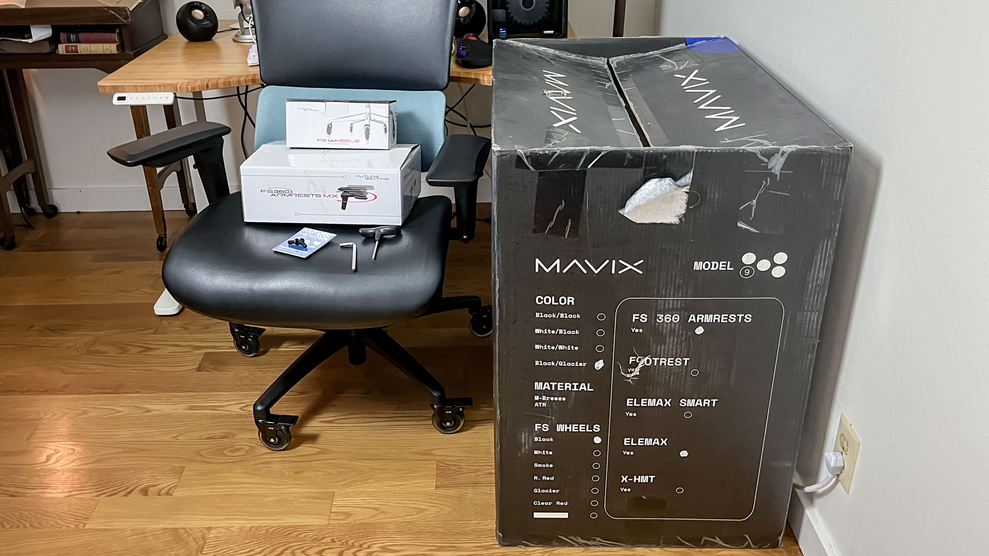 Mavix M9 gaming chair in action in front of my desk