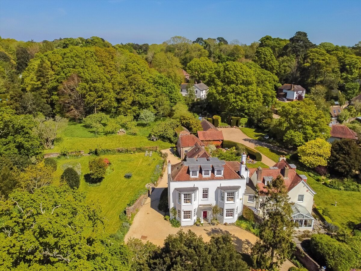 Property for Sale in Lymington in Hampshire
