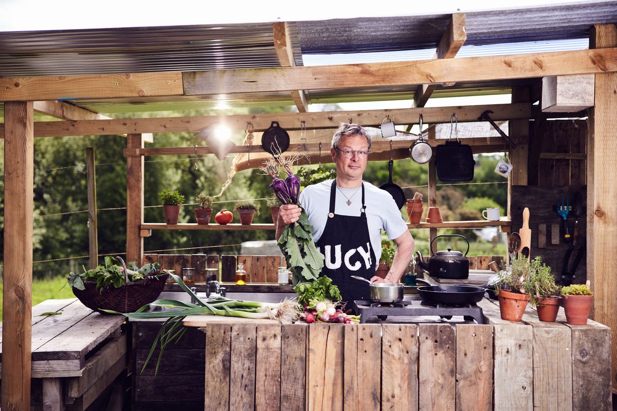 River Cottage Reunited - Hugh gets to the root of home cooking