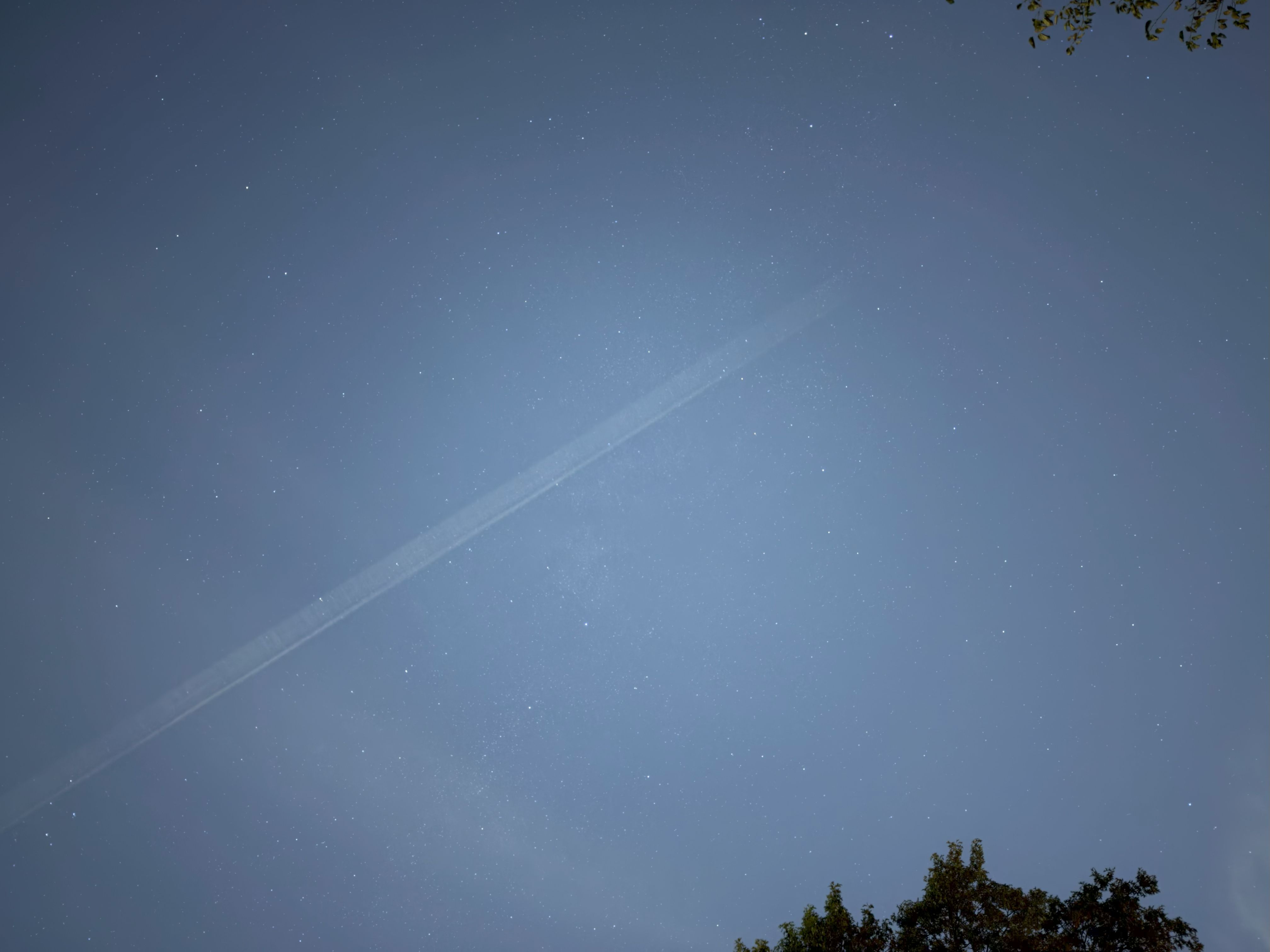 Apple iPhone 17 Pro astrophotography sample.