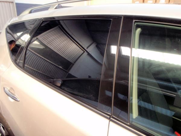 Lance Armstrong's superstar status calls for some serious tinting on the rear windows