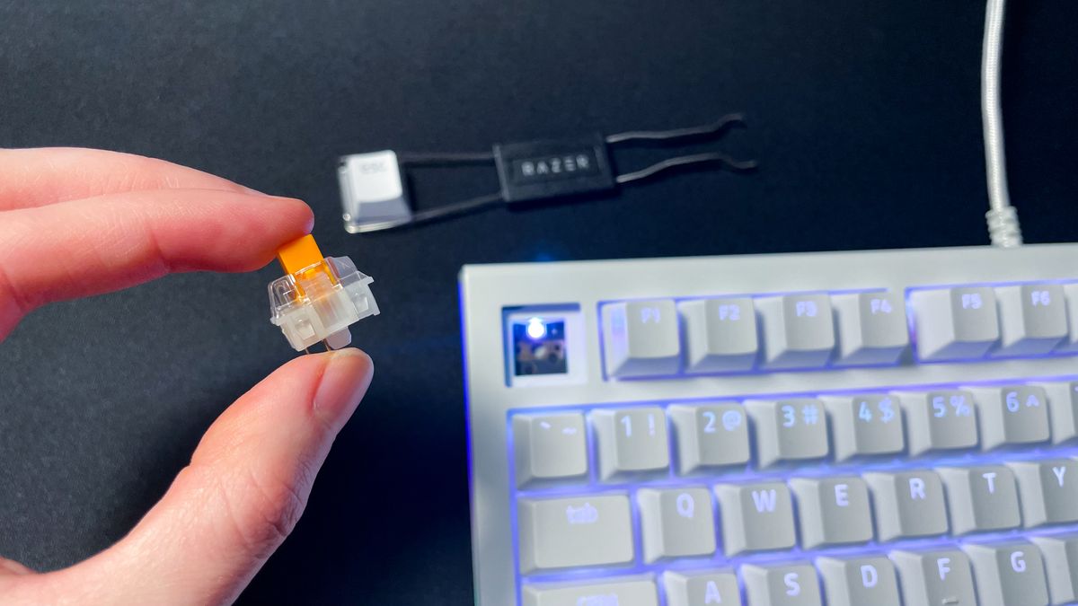 Razer BlackWidow V4 orange switches