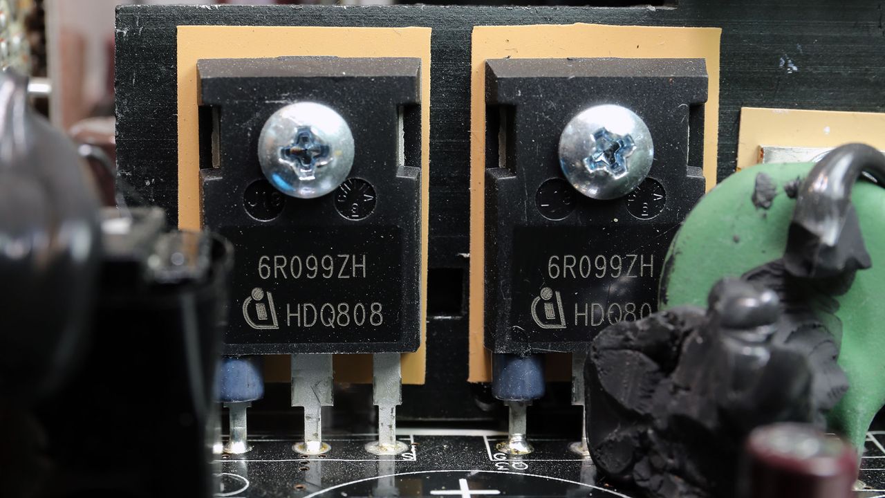Corsair RM1000x (2021)