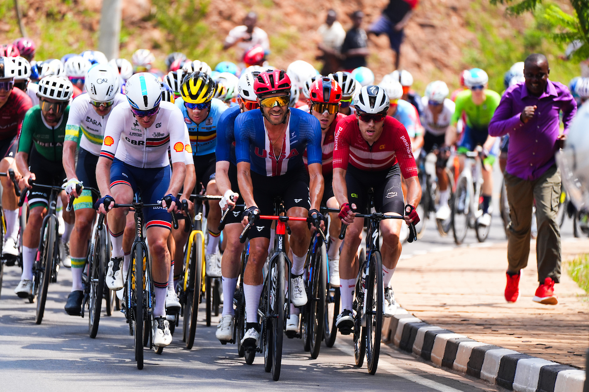 Picture by Zac Williams/SWpix.com - 28/09/2025 - Cycling - 2025 UCI Road World Championships - Kigali Convention Centre, Kigali, Rwanda - Men Elite Road Race - Larry Warbasse (USA)