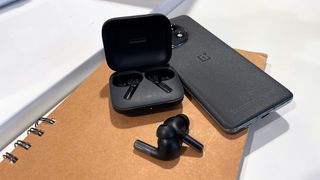 OnePlus Buds Pro 2 earbuds with OnePlus 11 phone
