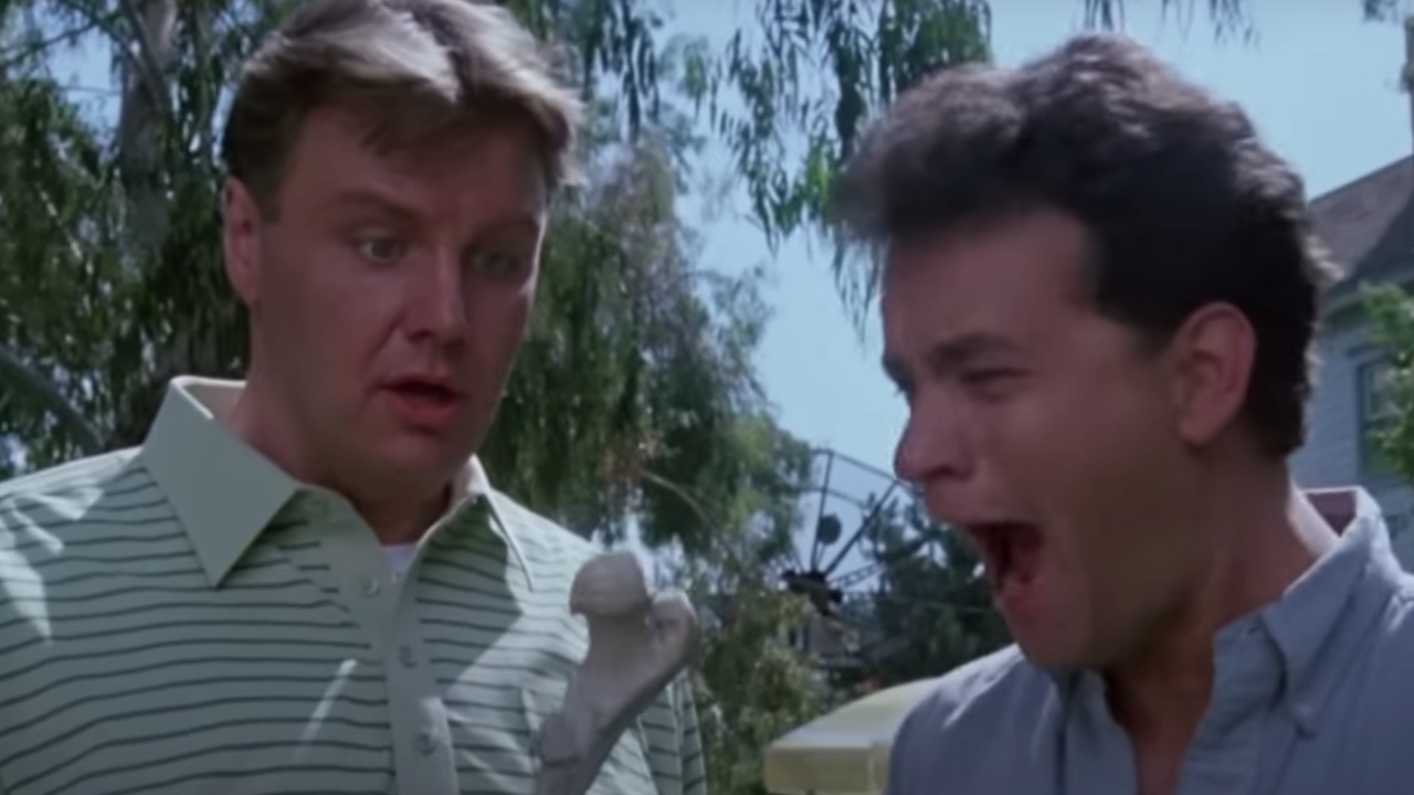 Rick Ducommum and Tom Hanks screaming at a bone in The Burbs