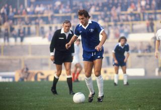 Ray Wilkins in action for Chelsea, circa 1975.