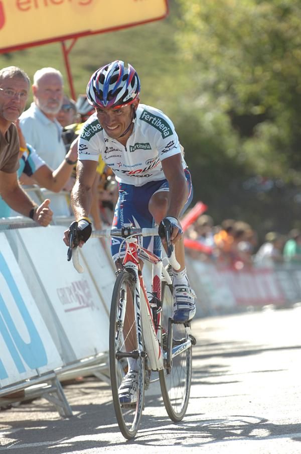 But it was Joaquim Rodriguez (Katusha) who made the right move in the end.