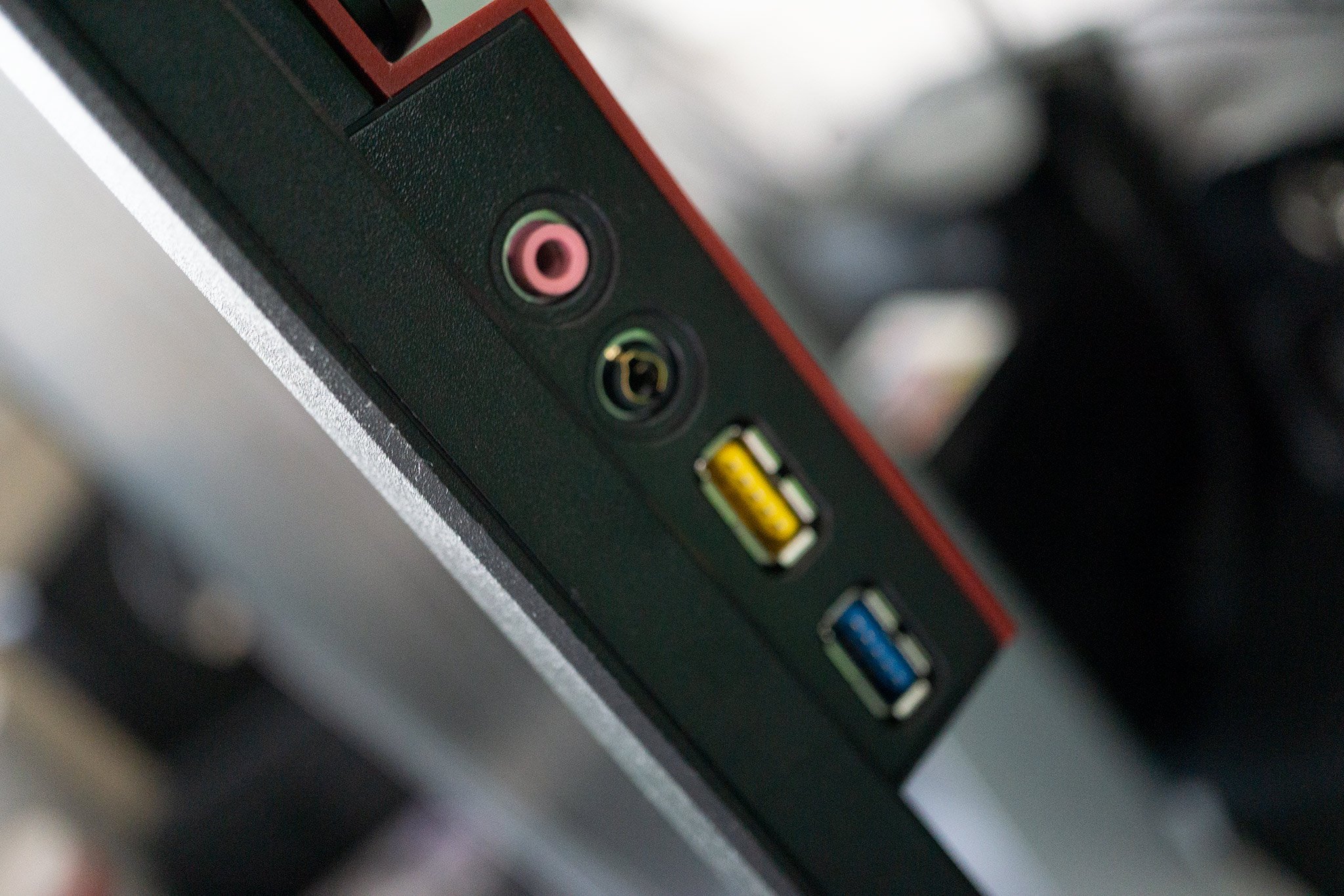 AOC AGON AG241QG