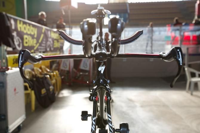 A front view of Nibali's Shiv TT bike