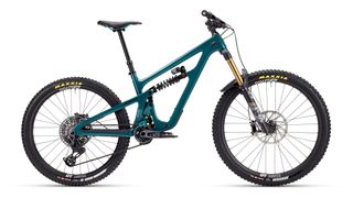 The Yeti SB165 in Spruce colorway side on