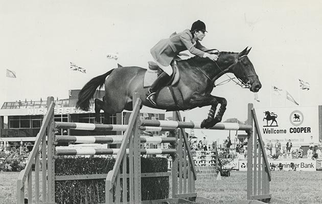 M WHITAKER AND AMANDA AT THE ROYAL SHOW JULY 1984 - CROSSE AND BLACKWELL WINNER