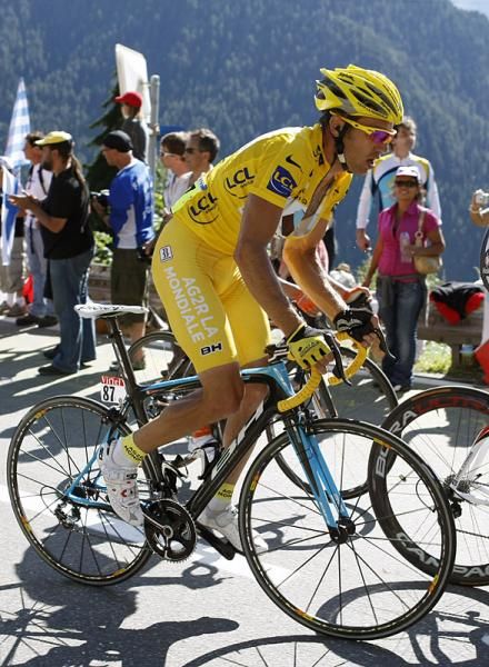 Rinaldo Nocentini (AG2R) climbs to the finish.