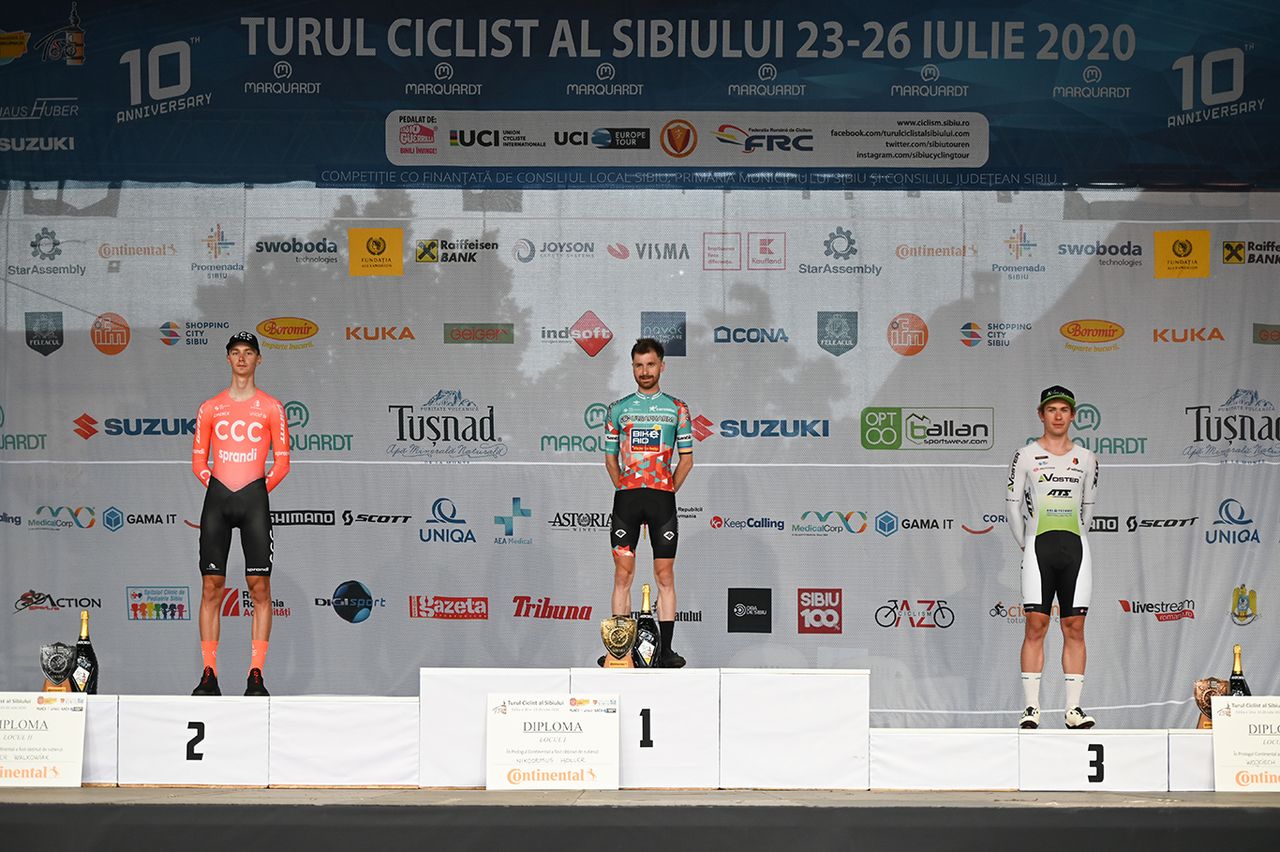 The stage podium with Nikodemus Holler (Ger) Bike Aid on the top