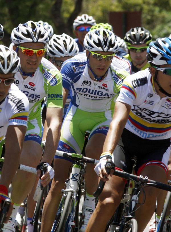 Ivan Basso and Jacopo Guarnieri in the new Liquigas-Cannondale colours