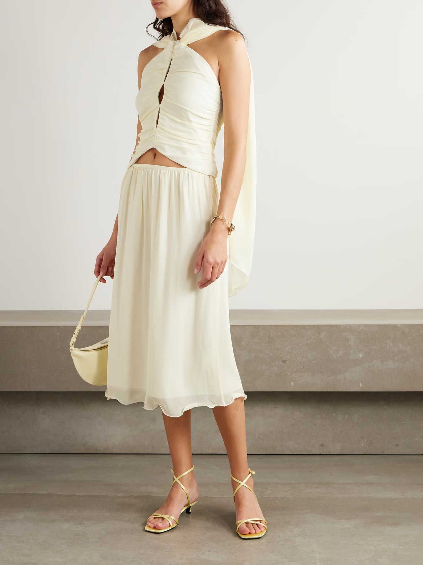 Posse solene scarf top