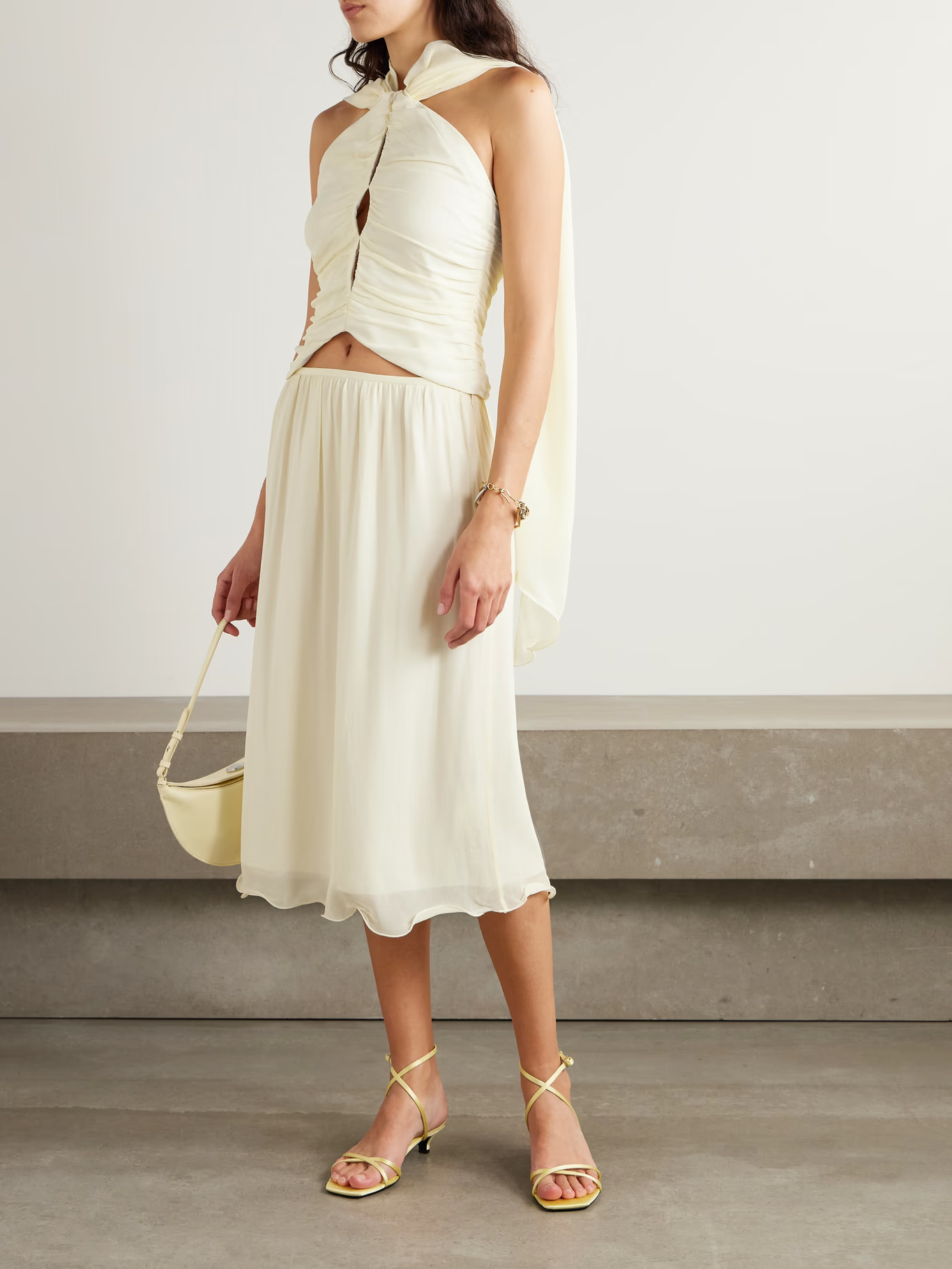 Posse solene scarf top