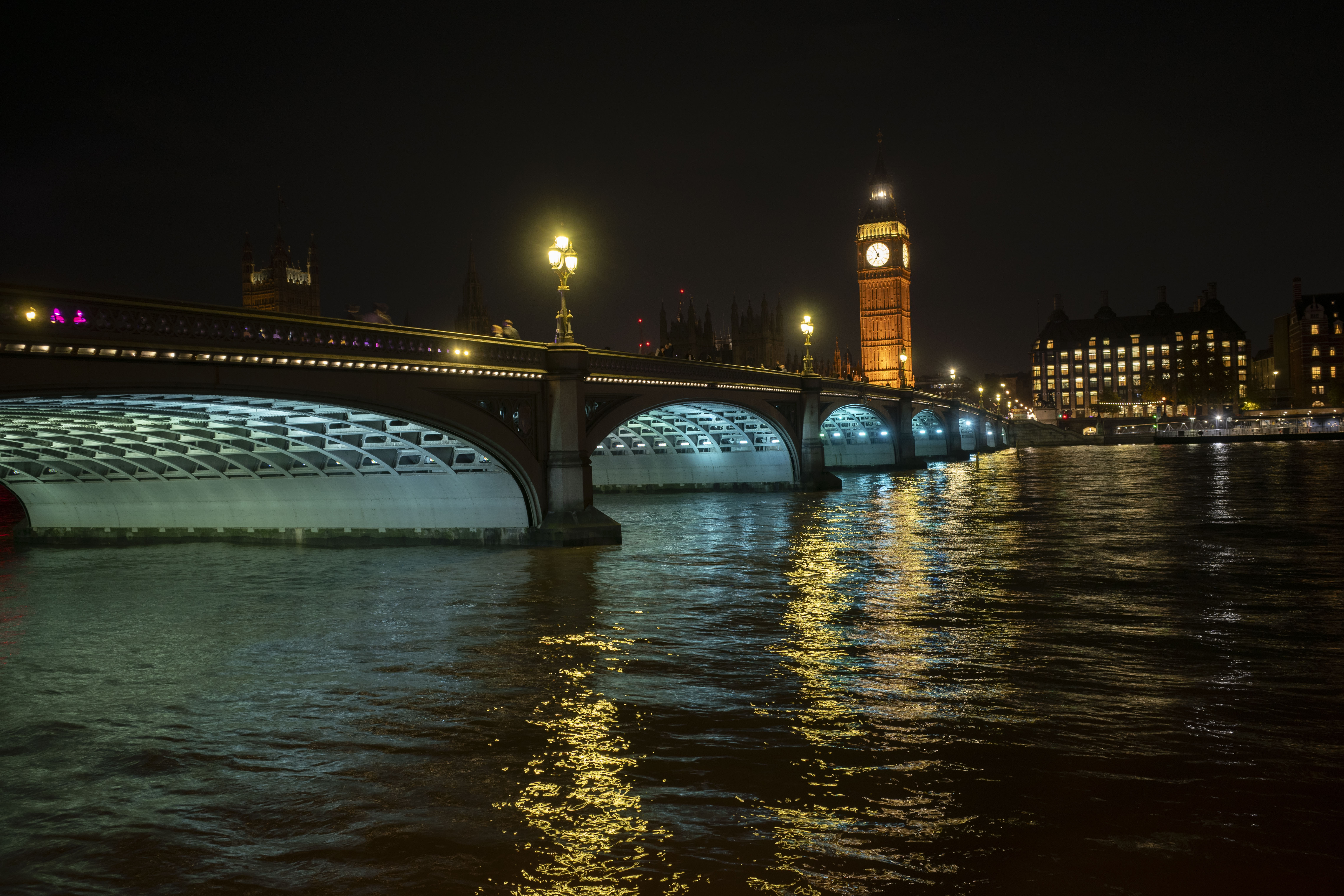 Ricoh GR IV sample images - big ben in London across the thames at night