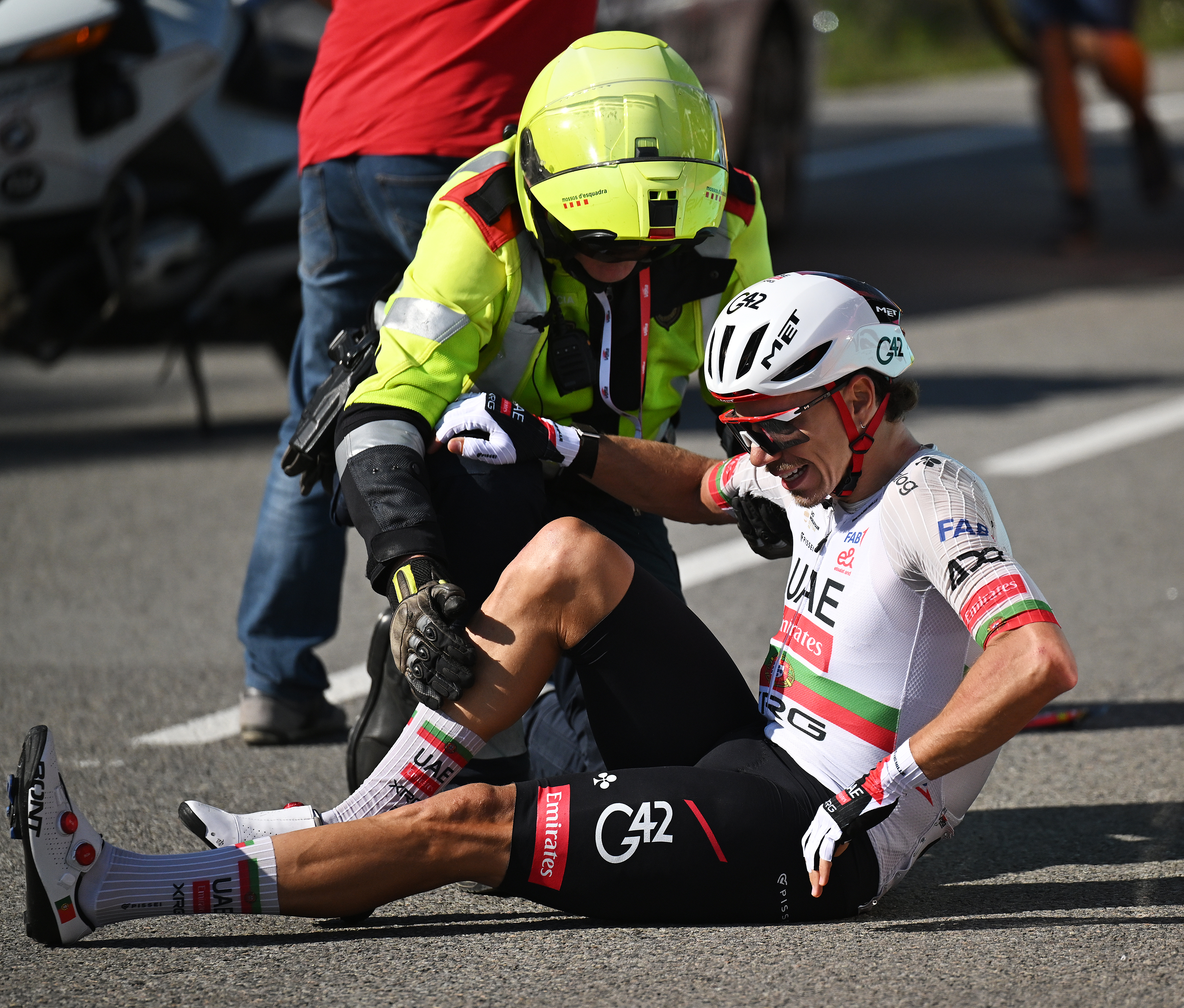 Ivo Oliveira down after crashing on stage 3 of Volta a Catalunya 2026