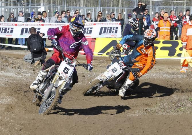 Marco Aurelio Fontana and Matteo Pelucchi do battle