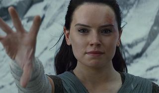 Rey using the force in Star Wars: The Last Jedi