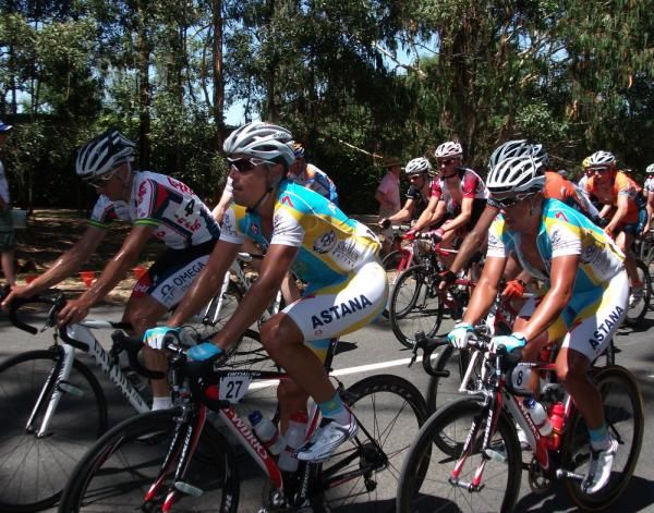 Astana brothers Scott and Alan Davis were originally in the chase group, but fell back over the closing laps.