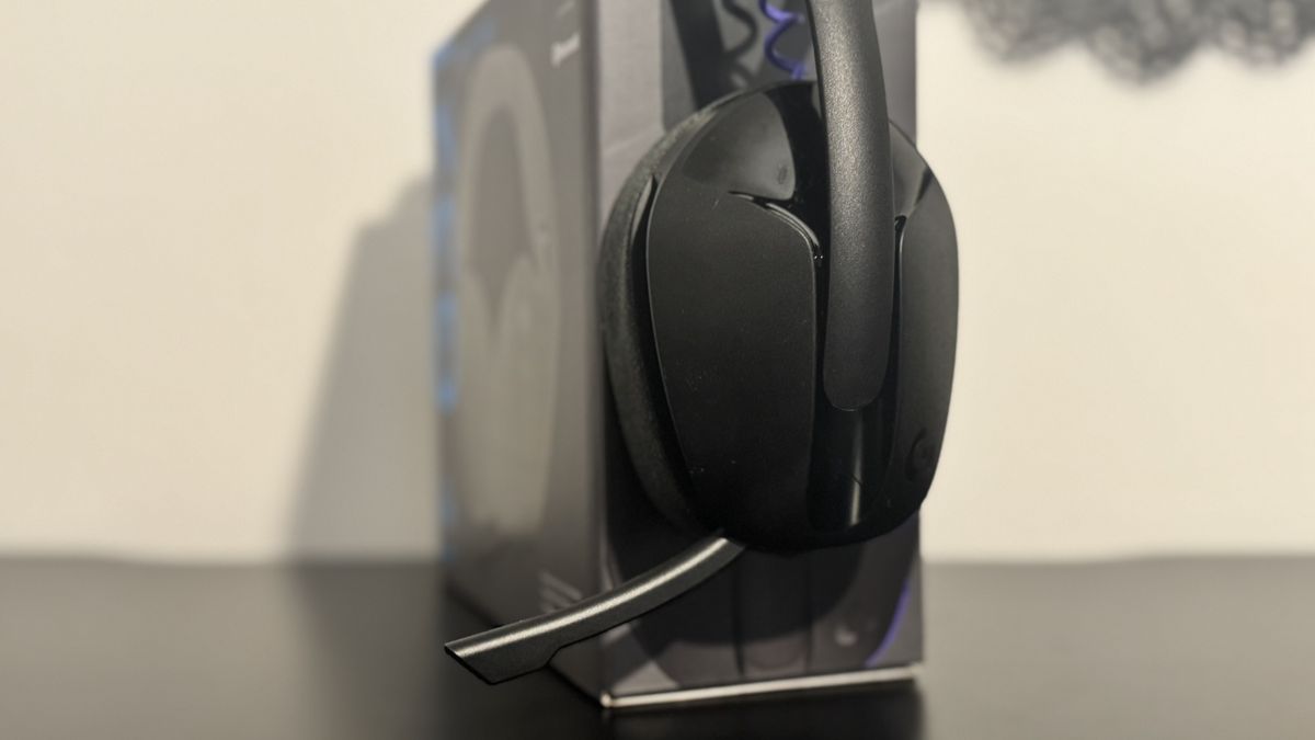 Logitech G321 Lightspeed gaming headset