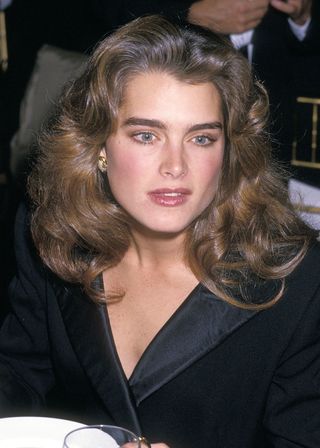 Actress Brooke Shields attends the Metropolitan Home Magazine's "Metropolitan Home Showcase" Opening Night Gala to Benefit DIFFA on October 5, 1988 at 126 East 65th Street in New York City