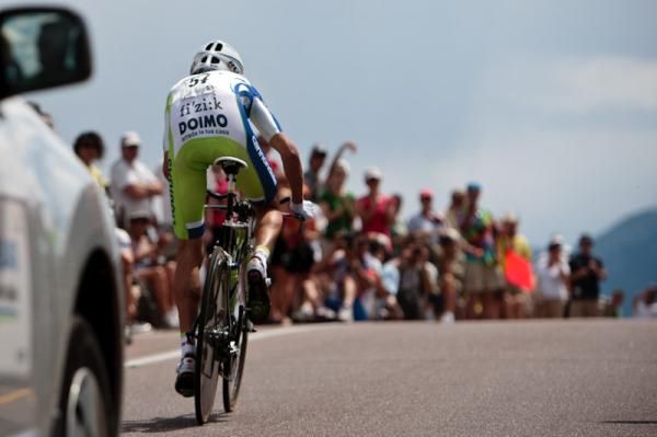 Sylvester Szmyd (Liquigas-Cannondale) heading towards the wall of fans.