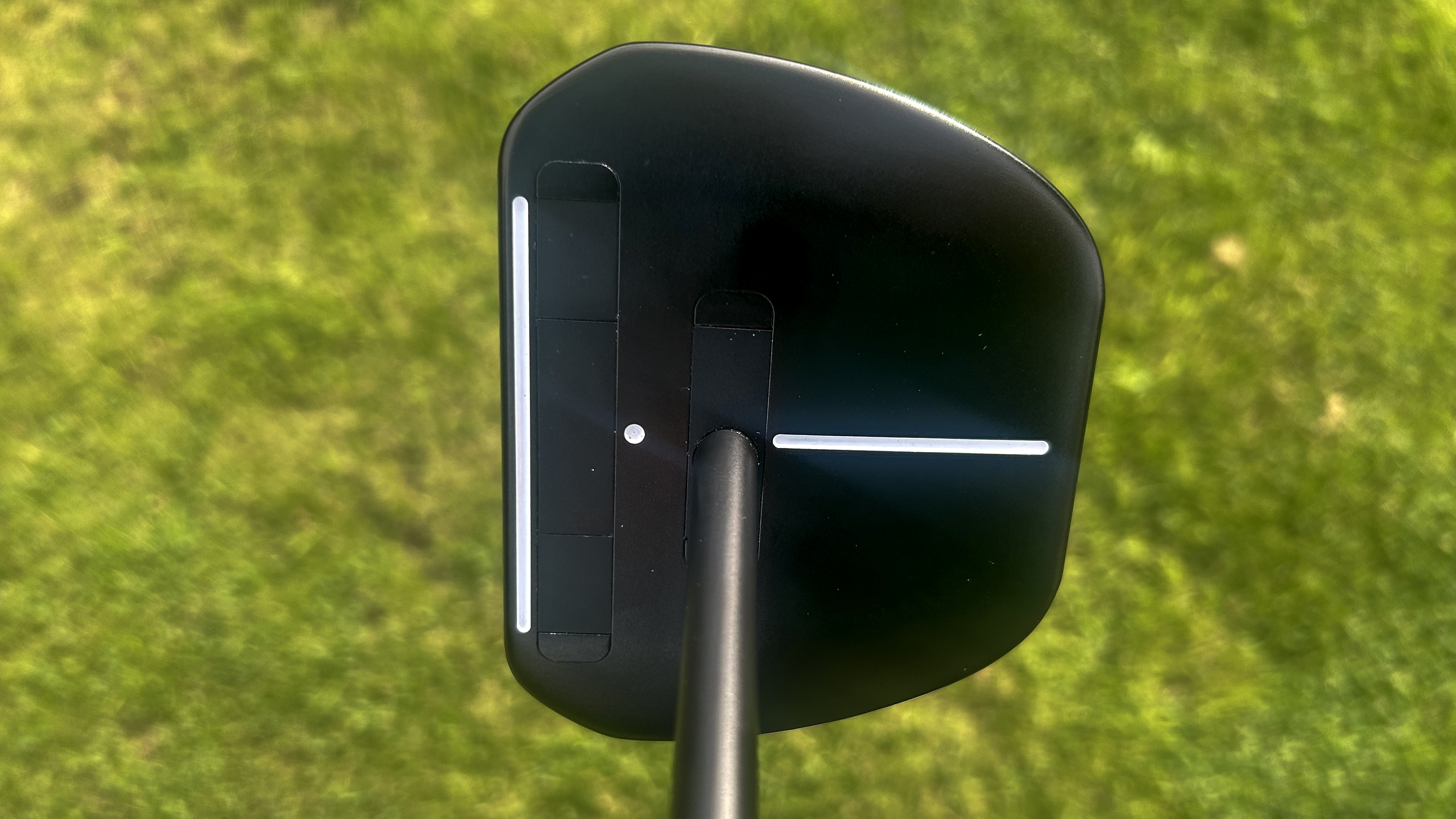 Photo of the Sausage Golf Boudin Noir in the address position in zero torque profile