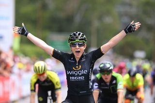 Annette Edmondson (Wiggle High5) celebrating