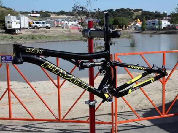 Pivot Cycles built this M4X four-cross/slalom frame specfically for its race team but it may reach production if there's enough consumer demand.