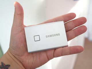 Samsung Portable SSD T7 Touch Review