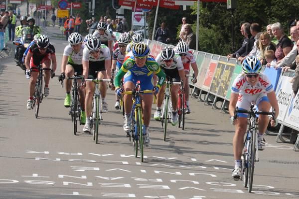 Suzanne De Goede (Koga-Skil) wins the Novilon Eurocup.