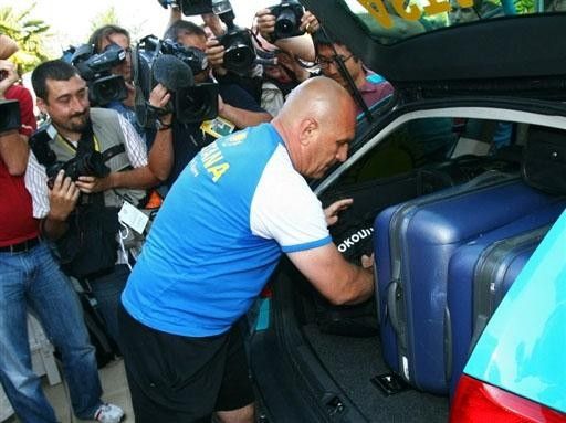 Alexandre Vinokourov's personal body guard Serge Borlee