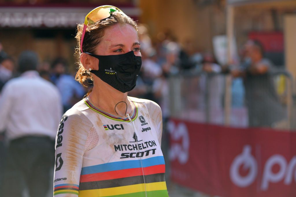 SIENA ITALY AUGUST 01 Arrival Annemiek Van Vleuten of The Netherlands and Team Mitchelton Scott World Champion Jersey Celebration Dust during the Eroica 6th Strade Bianche 2020 Women Elite a 136km race from Siena to Siena Piazza del Campo StradeBianche on August 01 2020 in Siena Italy Photo by Luc ClaessenGetty Images