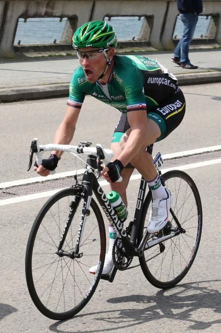 Thomas Voeckler (Europcar) on the attack in the closing kilometres of stage 4
