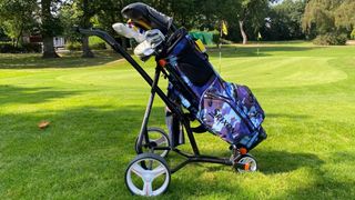 Golfstream Vision Push cart with bag on